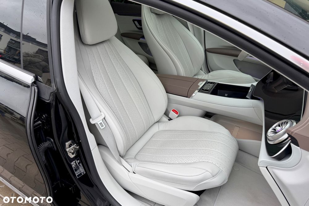 Mercedes-Benz EQS 580 107.8kWh 4-Matic AMG Line - 17