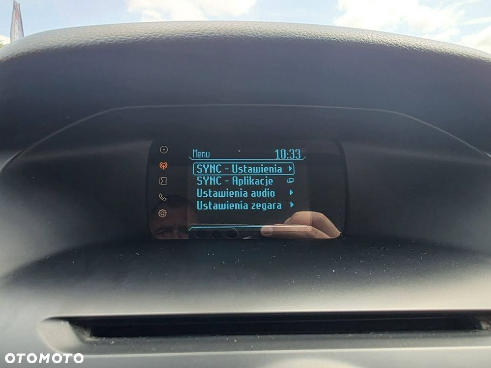 Ford Focus 1.6 TDCi DPF SYNC Edition - 18