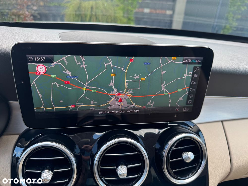 Mercedes-Benz Klasa C 220 d 4Matic 9G-TRONIC Avantgarde - 32