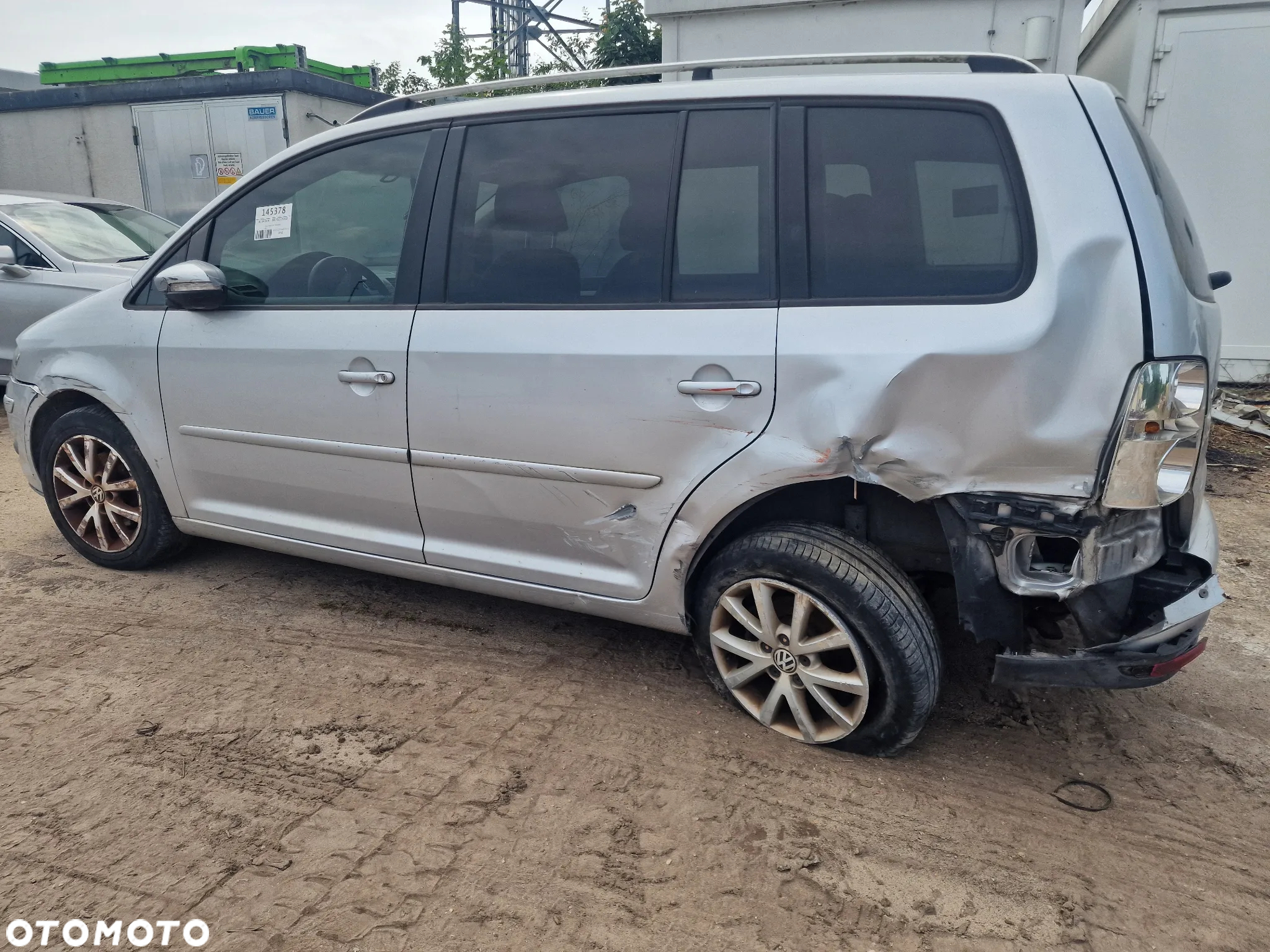 Volkswagen Touran 2.0 TDI DPF BlueMotion Technology Comfortline - 18