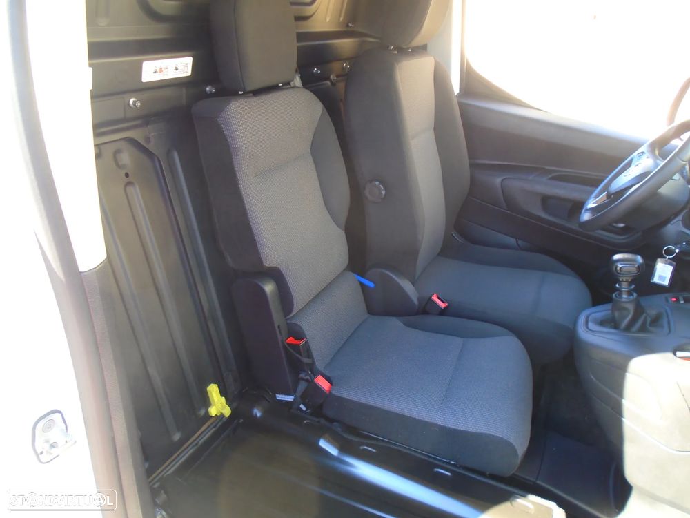 Opel COMBO  LONGA-NACIONAL-3 Lugares-102CV-6V-IVA DEDUTIVEL - 16