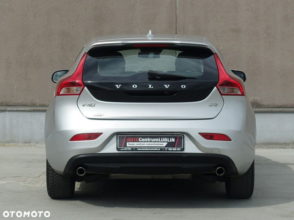 Volvo V40 D3 Geartronic Momentum - 9