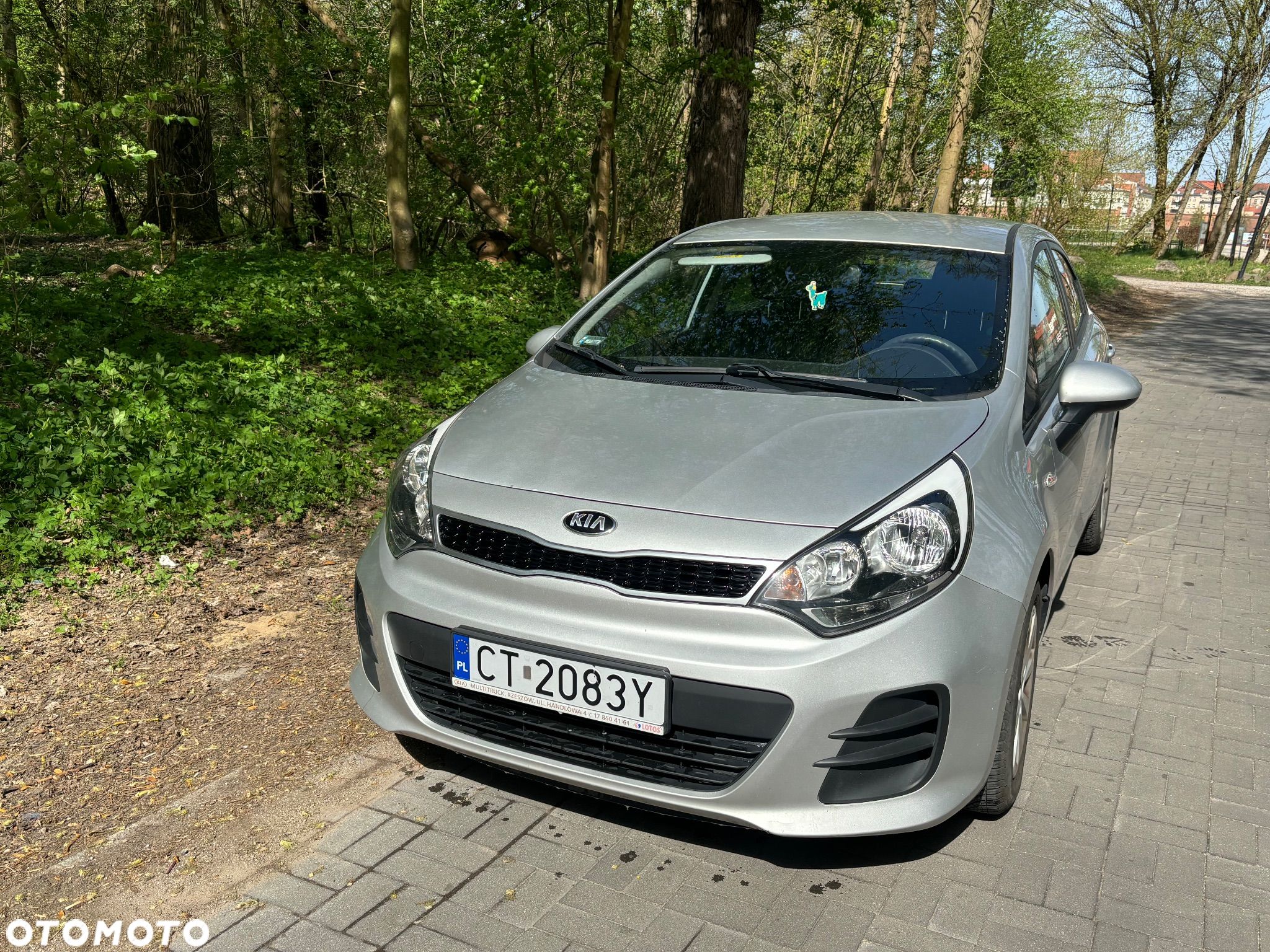 Kia Rio - 1