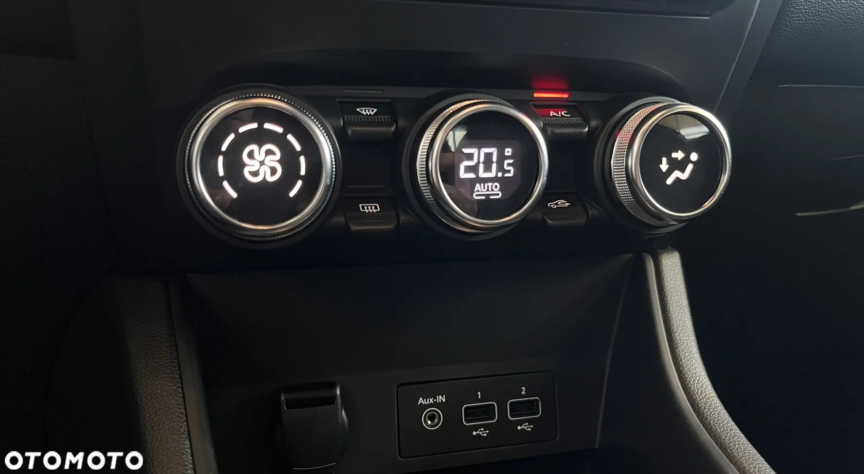 Renault Captur TCe 140 EDC GPF INTENS - 16