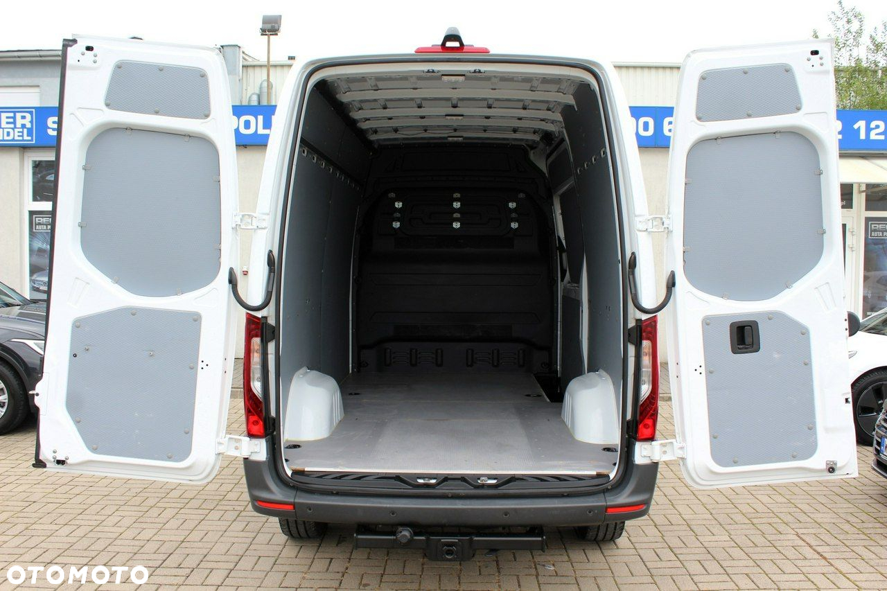 Mercedes-Benz Sprinter - 7