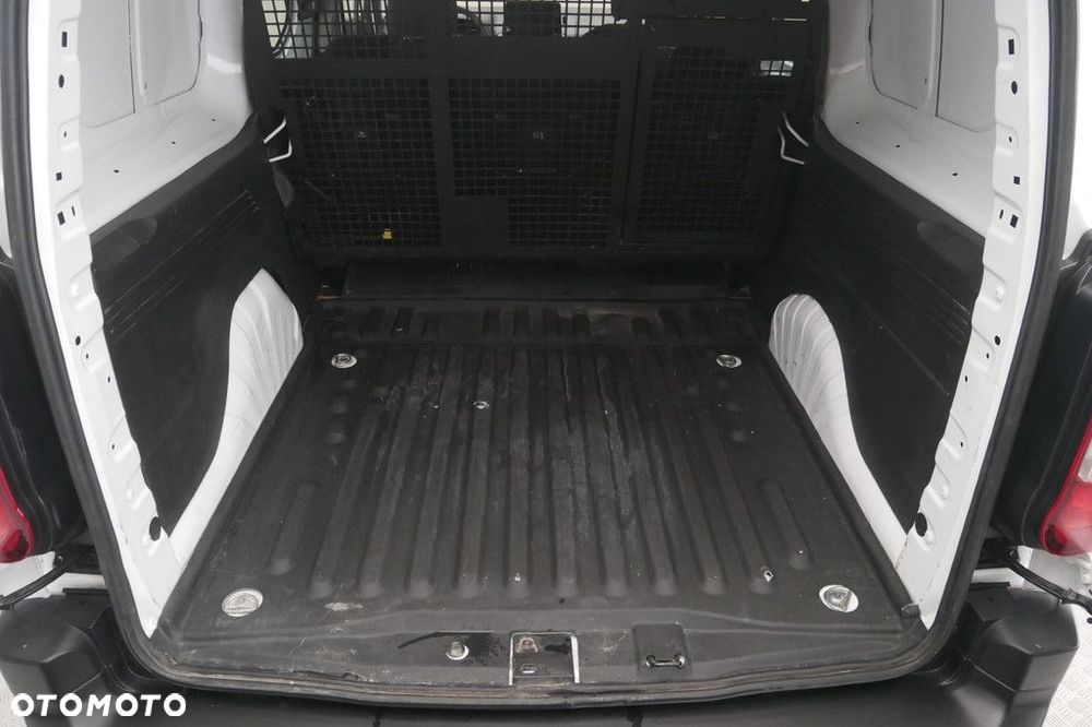 Toyota ProAce 1.2 D-4t 130KM A/t Long Active - 16