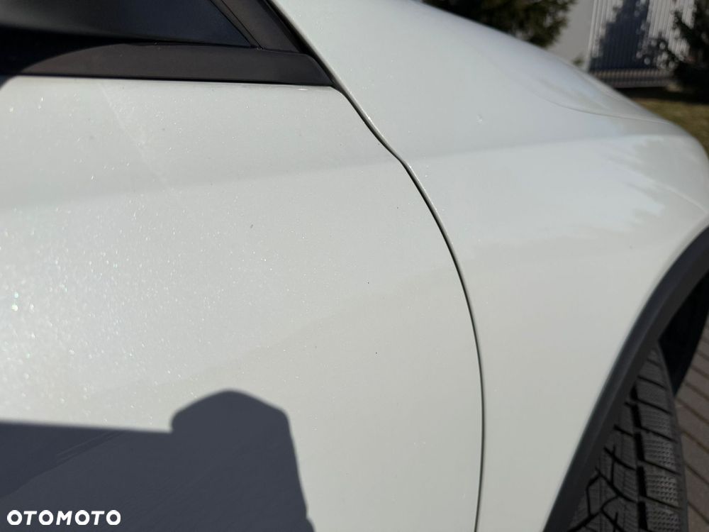 Mercedes-Benz GLB - 23