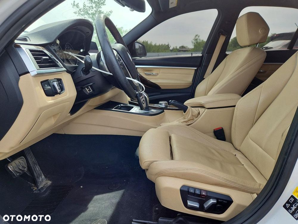 BMW Seria 3 330i Edition M Sport Shadow - 8