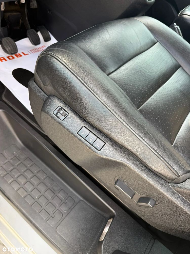 Peugeot Traveller 2.0 BlueHDi Standard Business Vip - 16