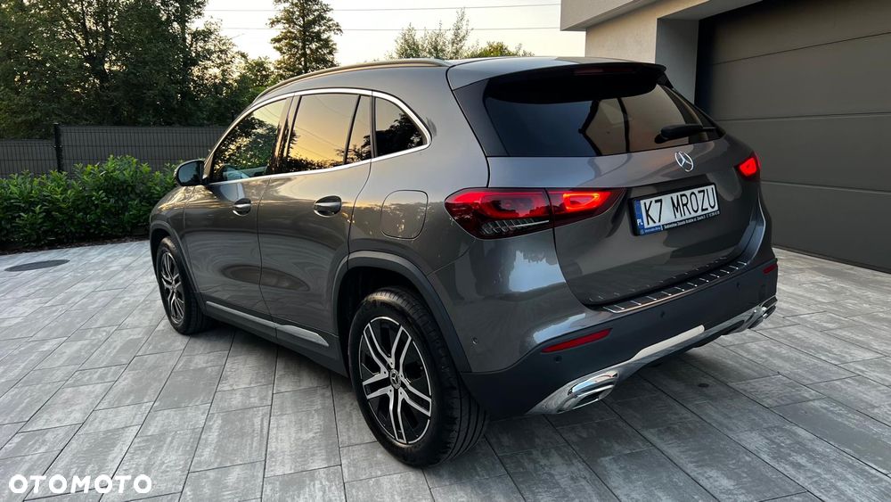 Mercedes-Benz GLA 200 - 6