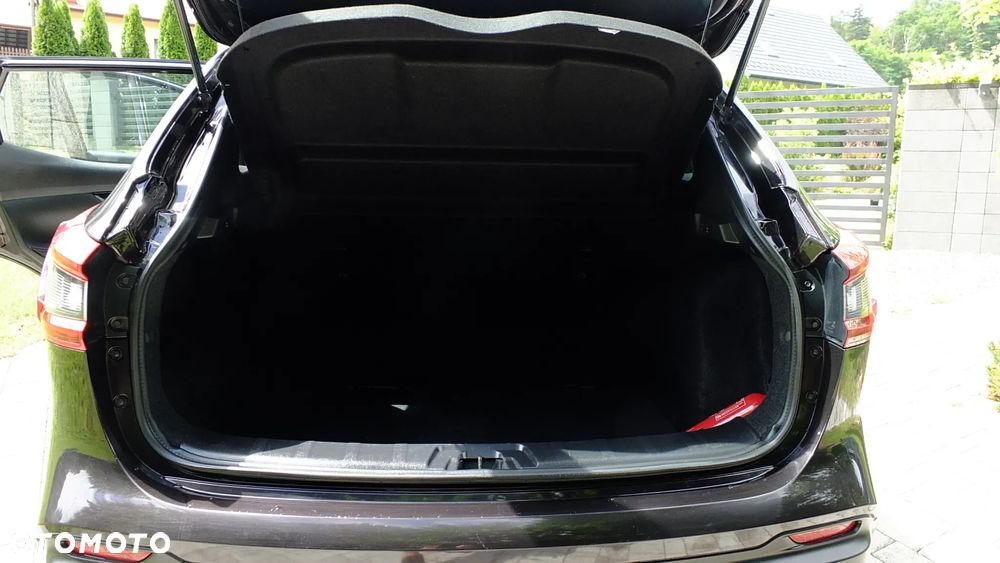 Nissan Qashqai 1.3 DIG-T N-Connecta - 14