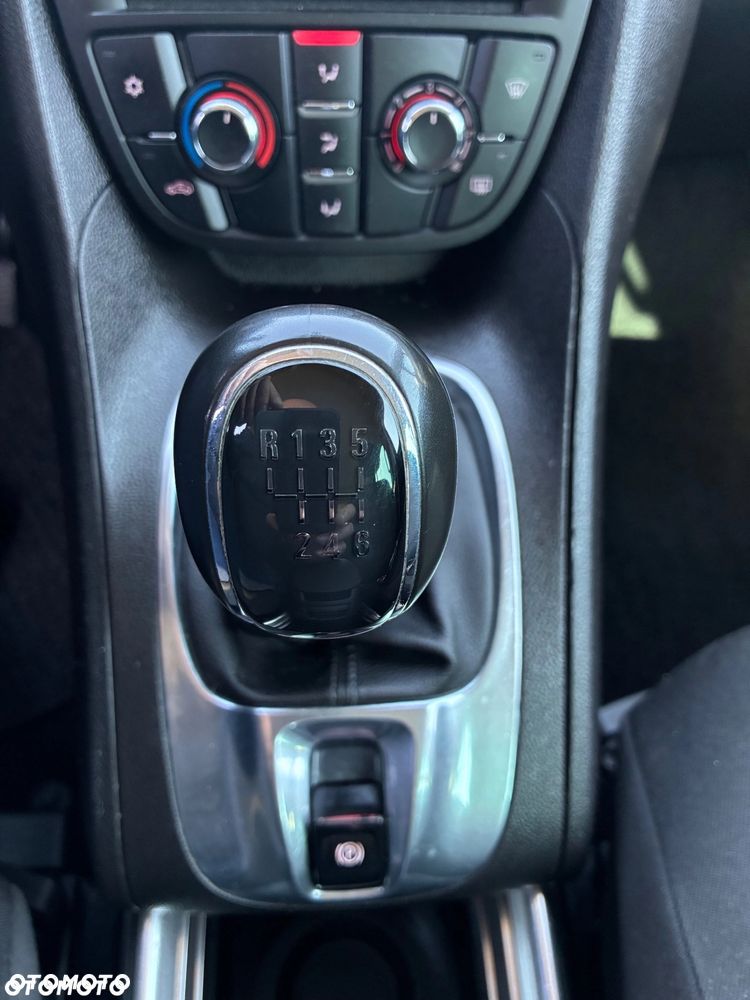Opel Meriva - 10