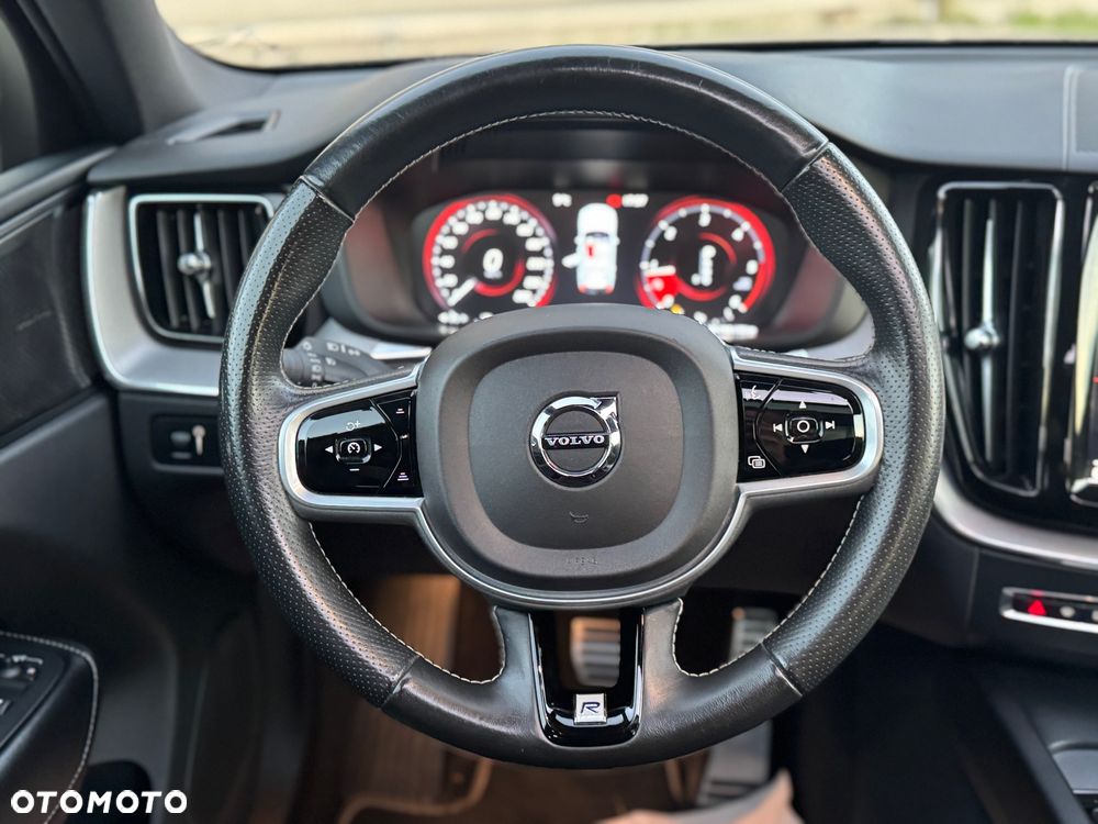 Volvo XC 60 D4 Geartronic RDesign - 24