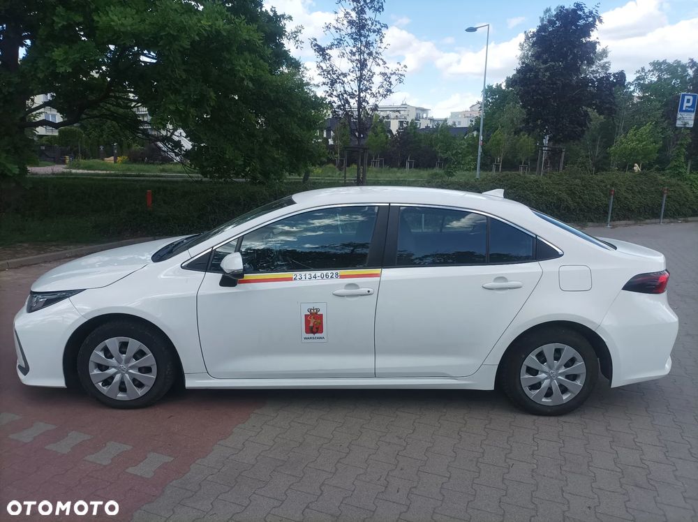 Toyota Corolla 1.8 Hybrid Comfort - 23
