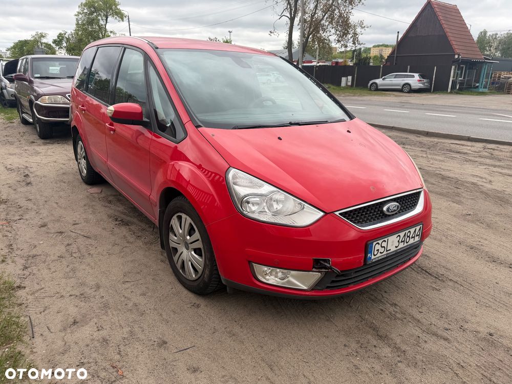 Ford Galaxy 2.0 Ambiente - 3