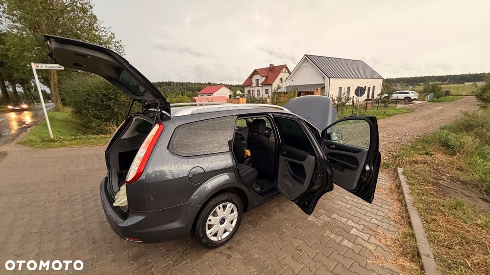 Ford Focus - 17