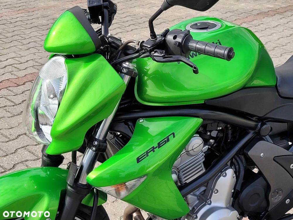 Kawasaki ER - 19