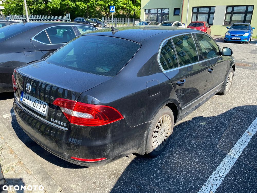 Skoda Superb 2.0 TDI Elegance DSG - 2