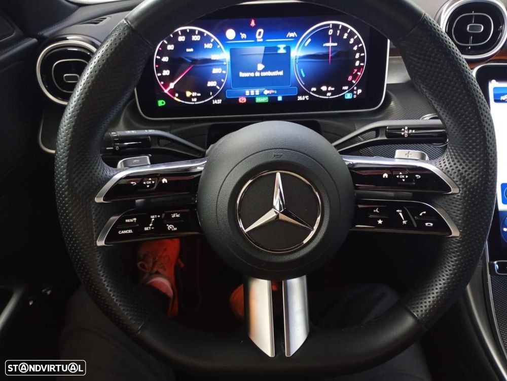 Mercedes-Benz C 300 e AMG Line — fotografia 19