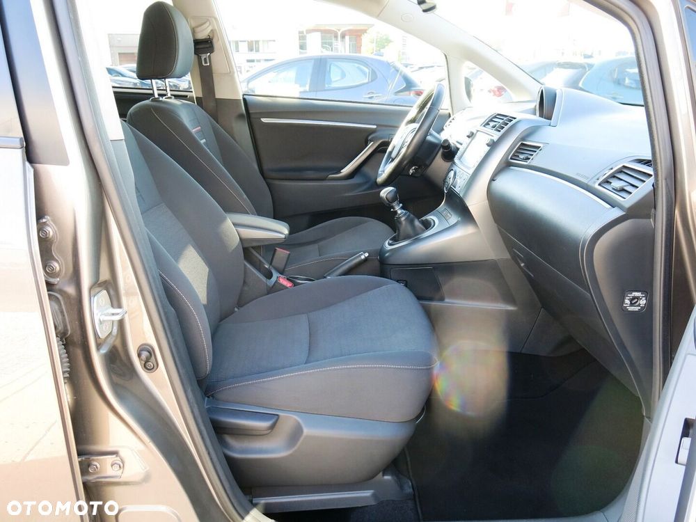 Toyota Verso 1.8 Selection 7os EU6 - 6