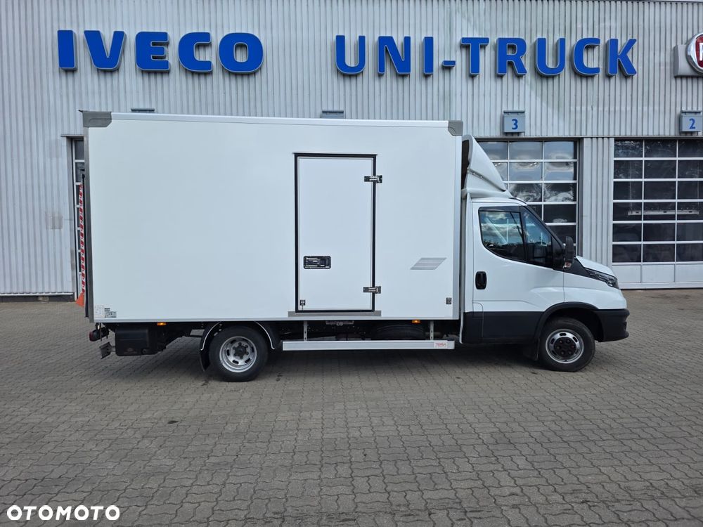Iveco 50C18 Kontener 8EP Krajowy Ledy  Winda 1000 kg ! 4200x2200x2200 - 6