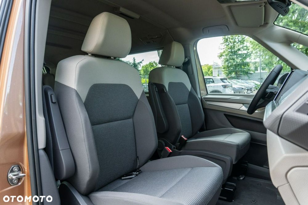 Volkswagen Multivan - 20