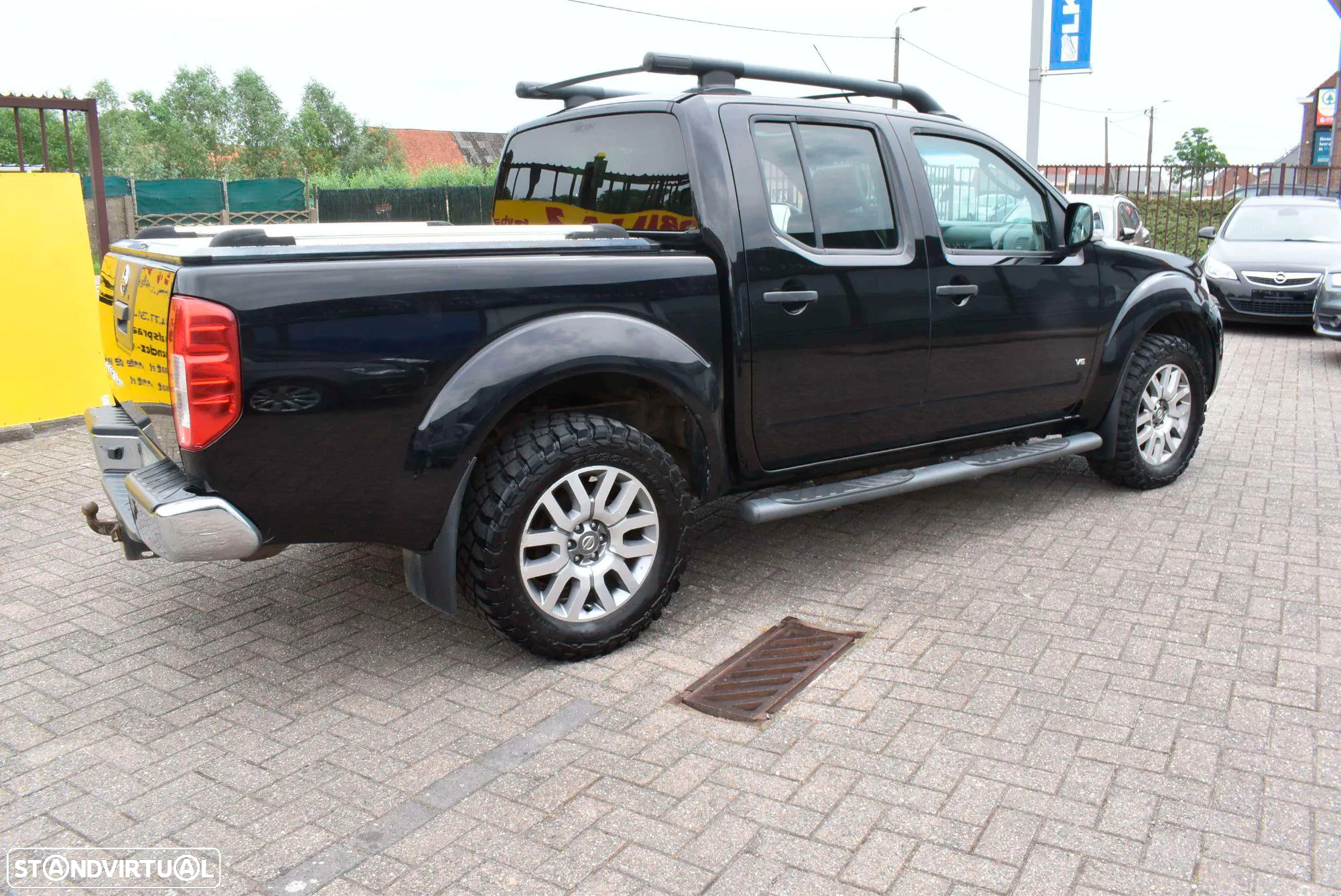 Nissan Navara 3.0 dCi V6 CD LE AT 4WD - 4