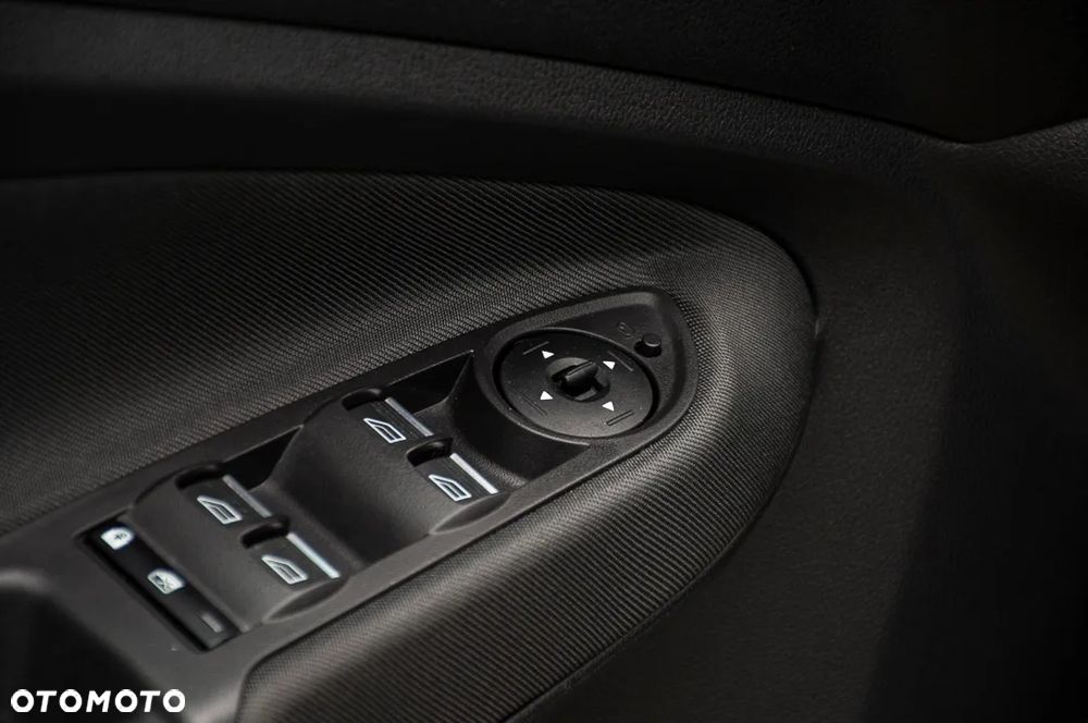 Ford C-MAX 1.5 EcoBoost Titanium ASS - 37