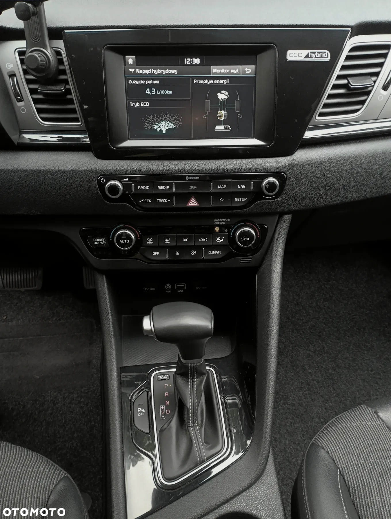 Kia Niro 1.6 GDI Hybrid L - 16