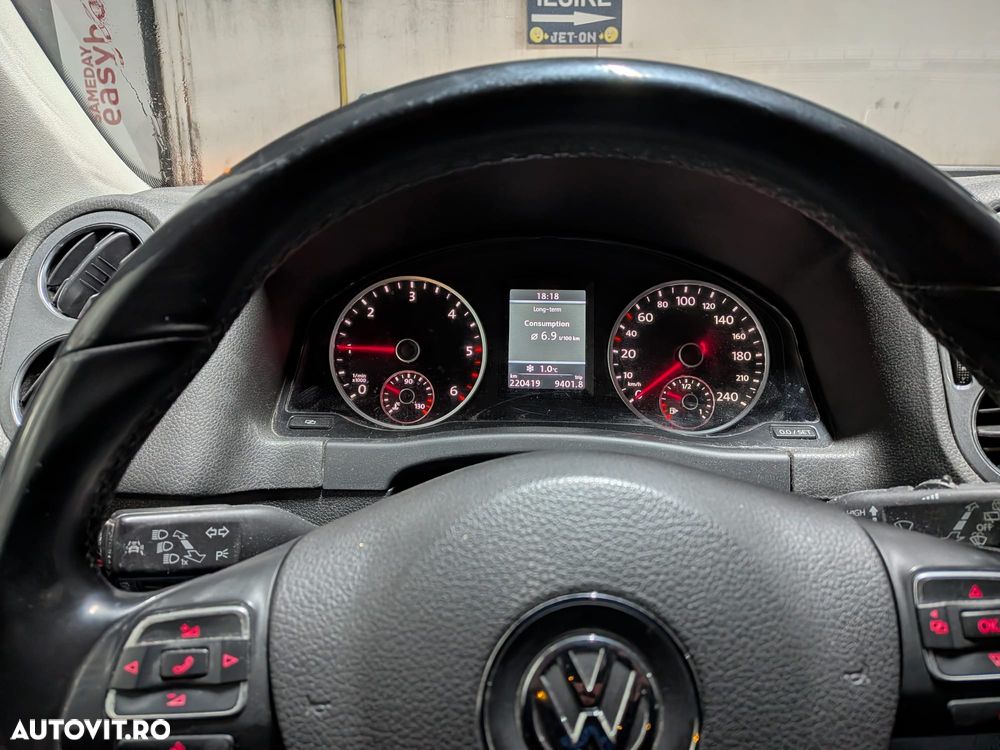 Volkswagen Tiguan 2.0 TDI DPF BlueMotion Technology Trend & Fun - 13