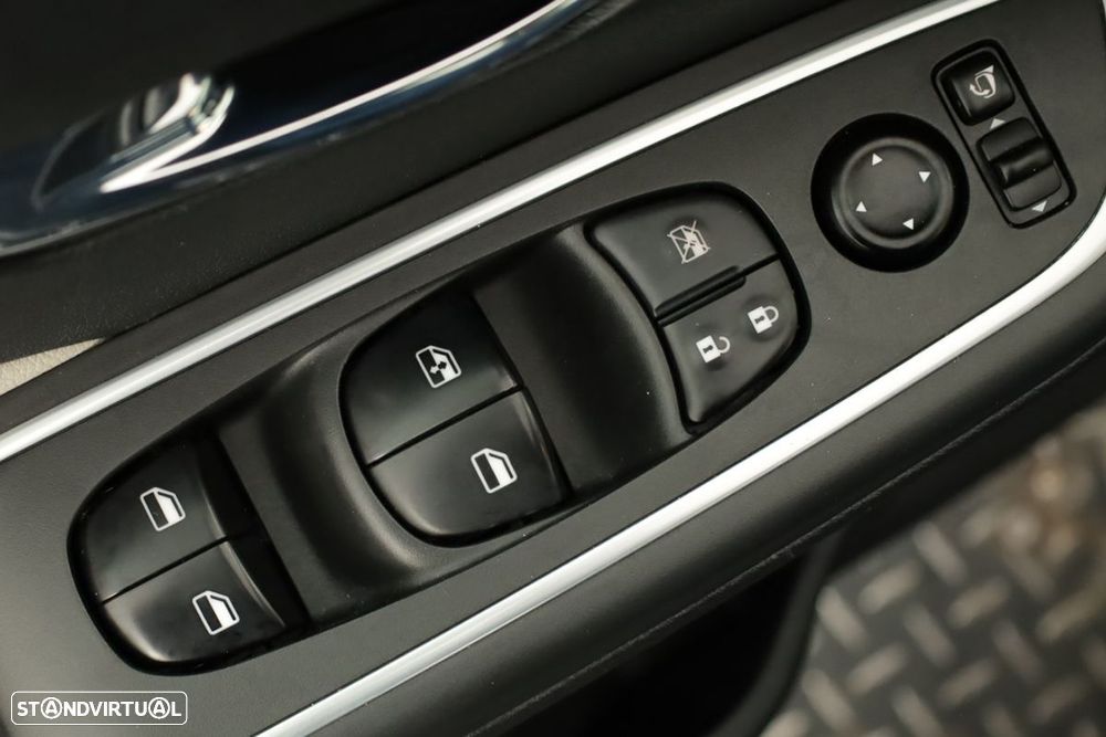 Nissan Micra 1.0 IG-T N-Design Black - 18