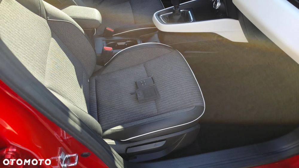 Renault Clio - 31