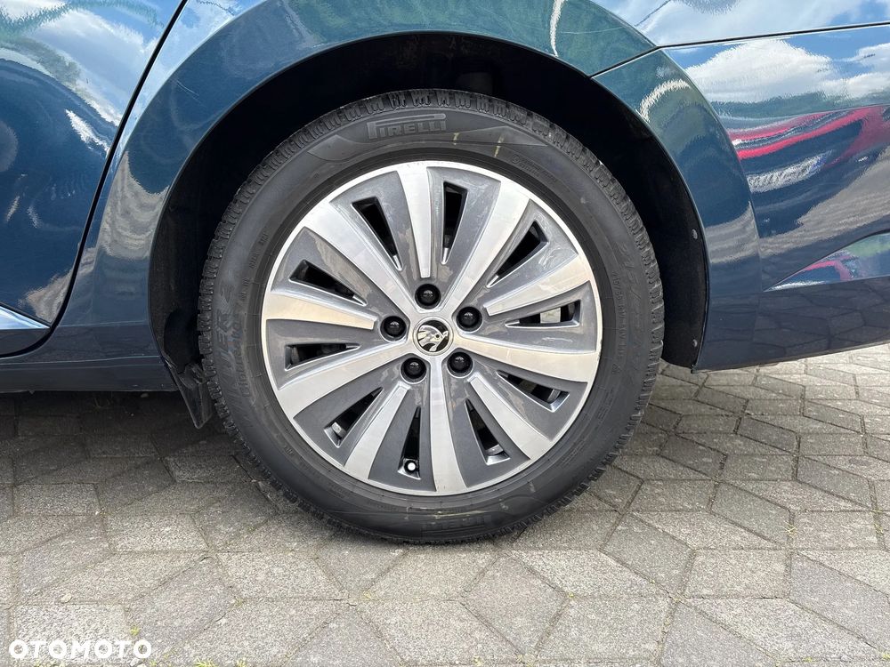 Skoda Superb 2.0 TDI SCR Style DSG - 20