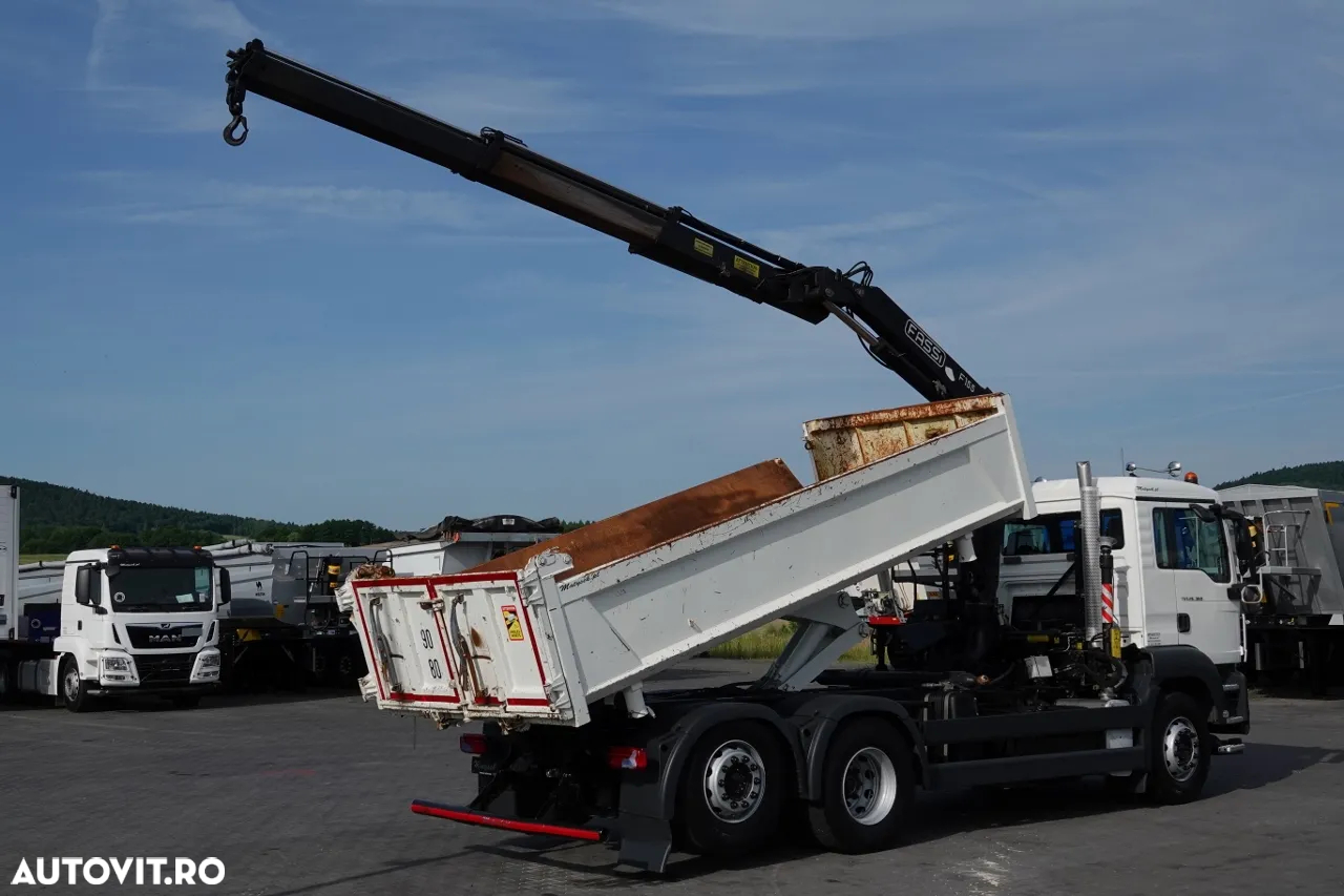 MAN TGS 26.360 / 6X2 / BASCULĂ + HDS FASSI F155A / CAPACITATE DE RIDICARE 6 160 KG / BORDMATIC / AXĂ RIDICATĂ / EURO 5 - 3
