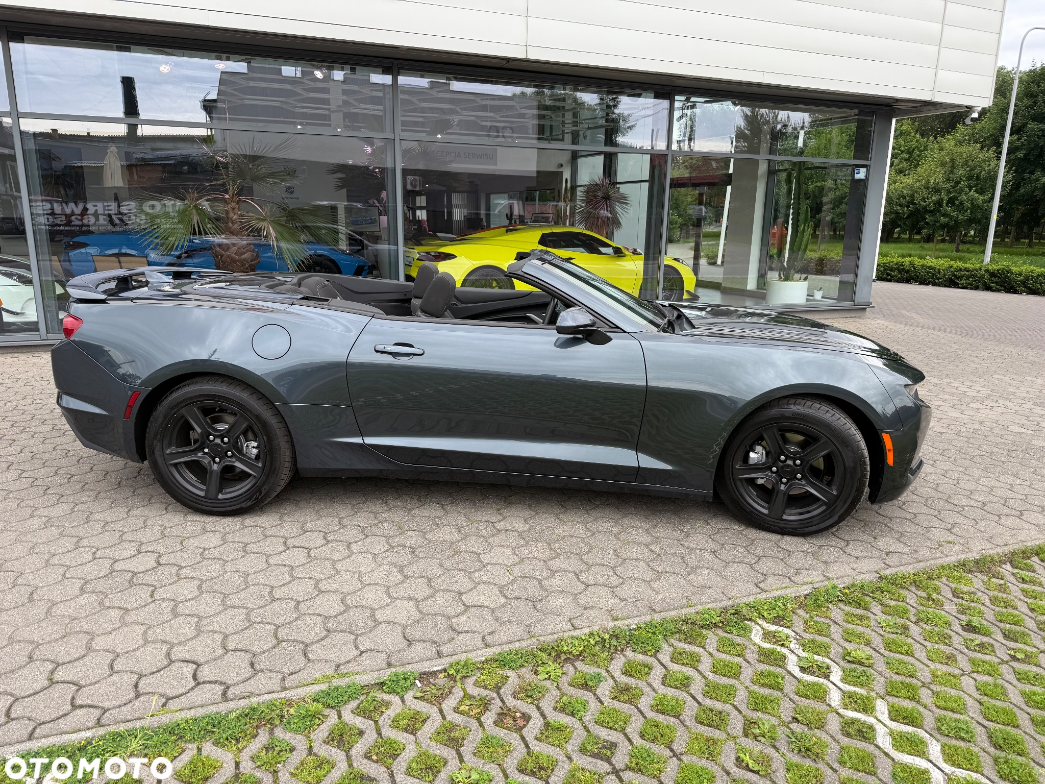 Chevrolet Camaro - 2
