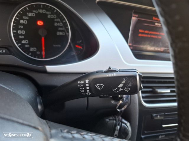 Audi A4 Avant 2.0 TDI Advance - 22