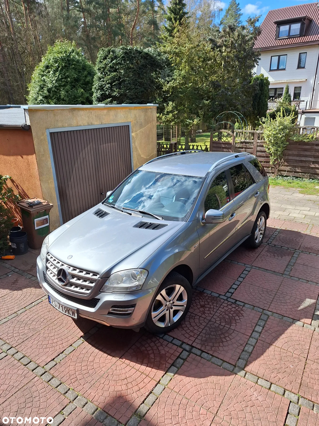 Mercedes-Benz ML 300 CDI BlueEff 4-Matic - 2