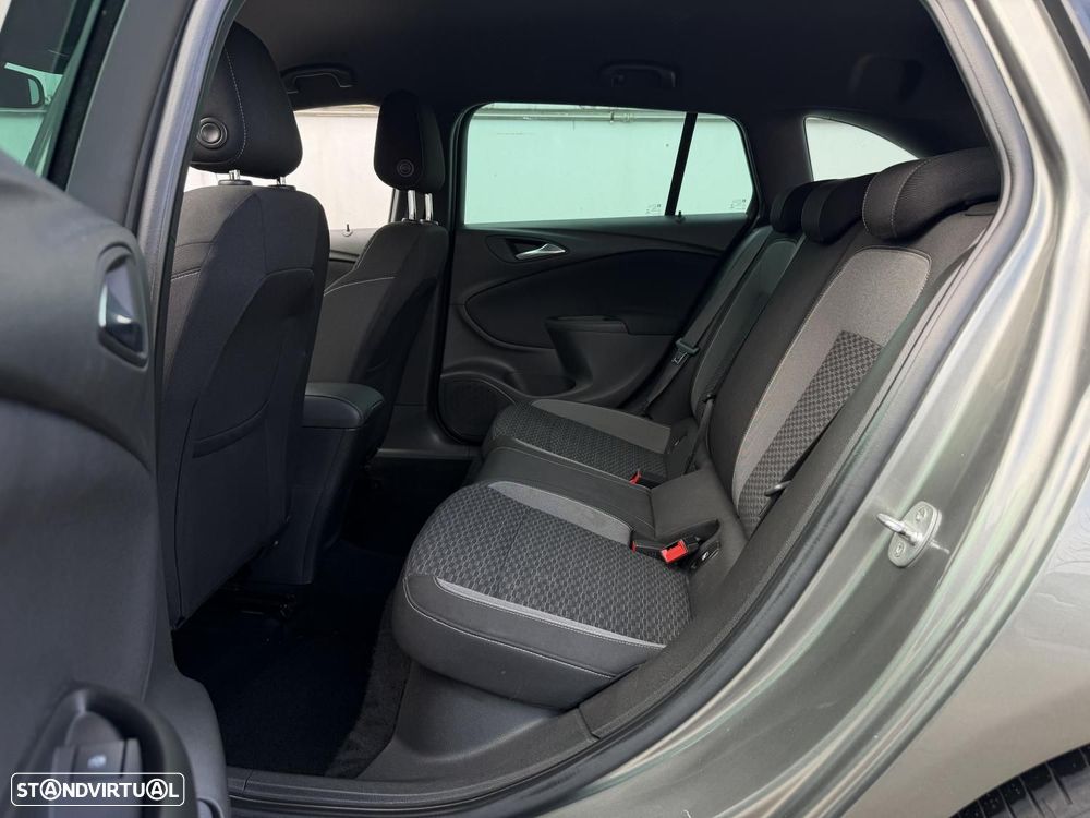 Opel Astra Sports Tourer 1.5 D Business Edition S/S - 19