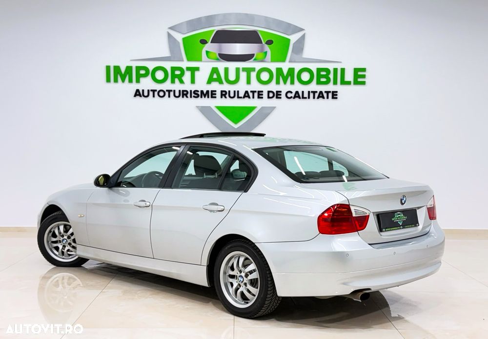BMW Seria 3 318i Aut. - 13