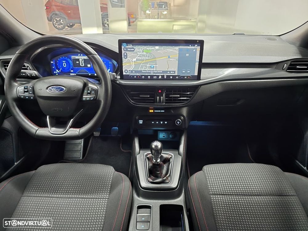 Ford Focus 1.0 EcoBoost MHEV ST-Line - 17