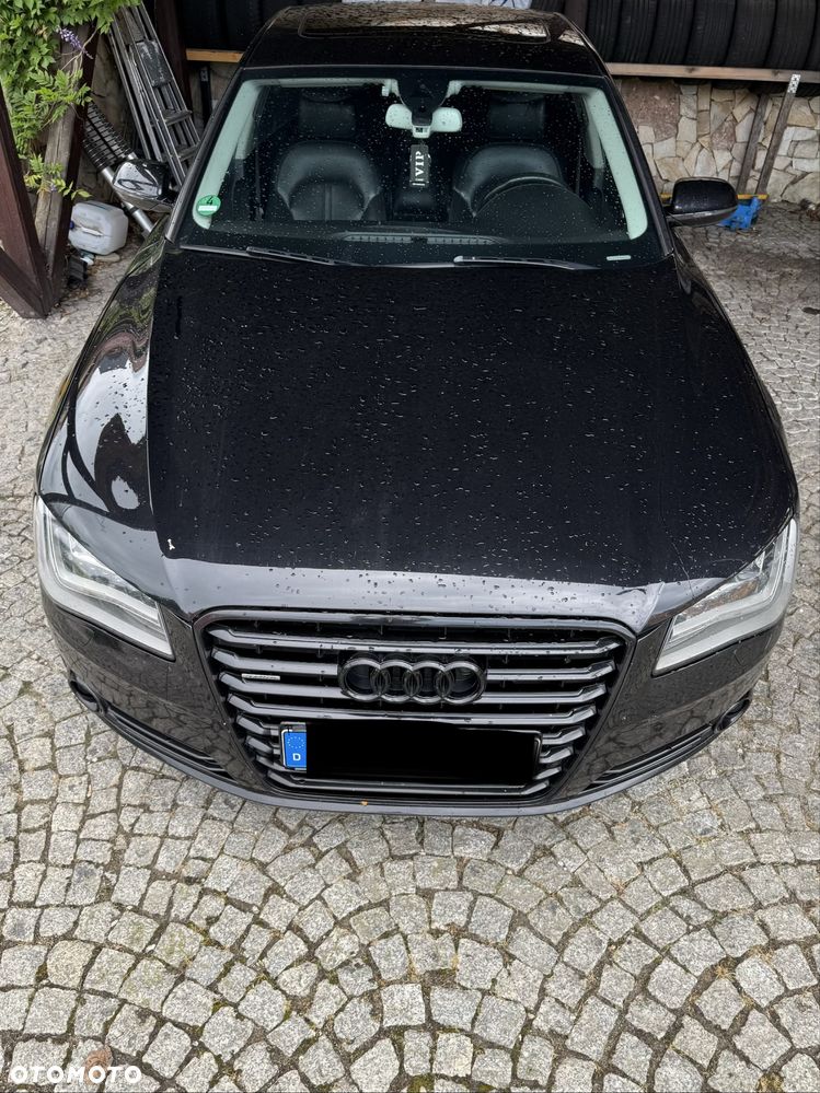 Audi A8 - 1