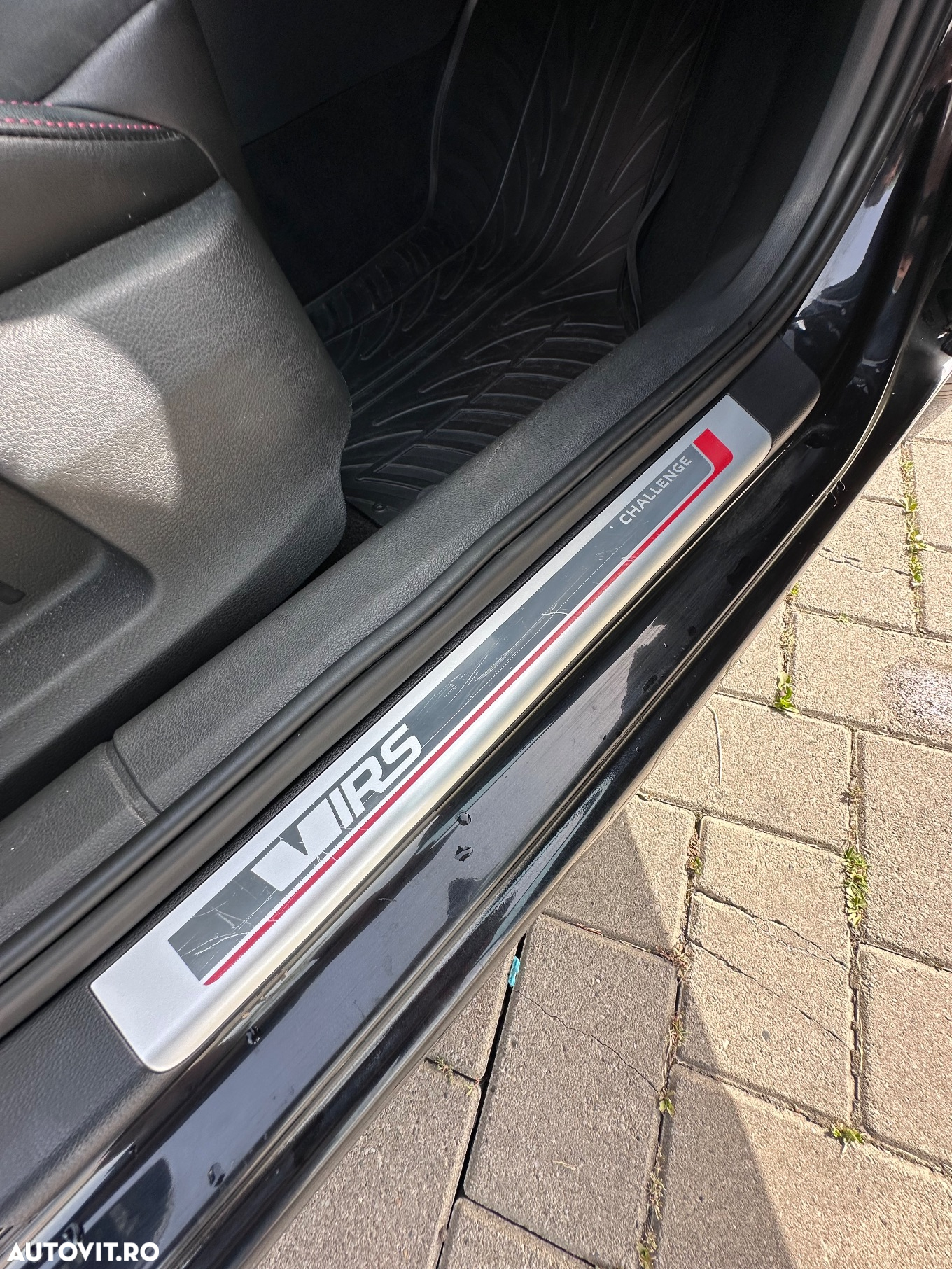Skoda Octavia 2.0 TDI DSG RS - 9