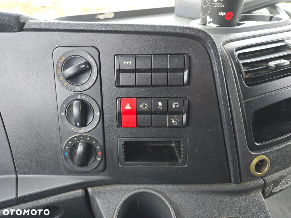 Mercedes-Benz ATEGO 816 Kontener Meblowóz Resor 3 fotele ,Opony dobry stan. - 21