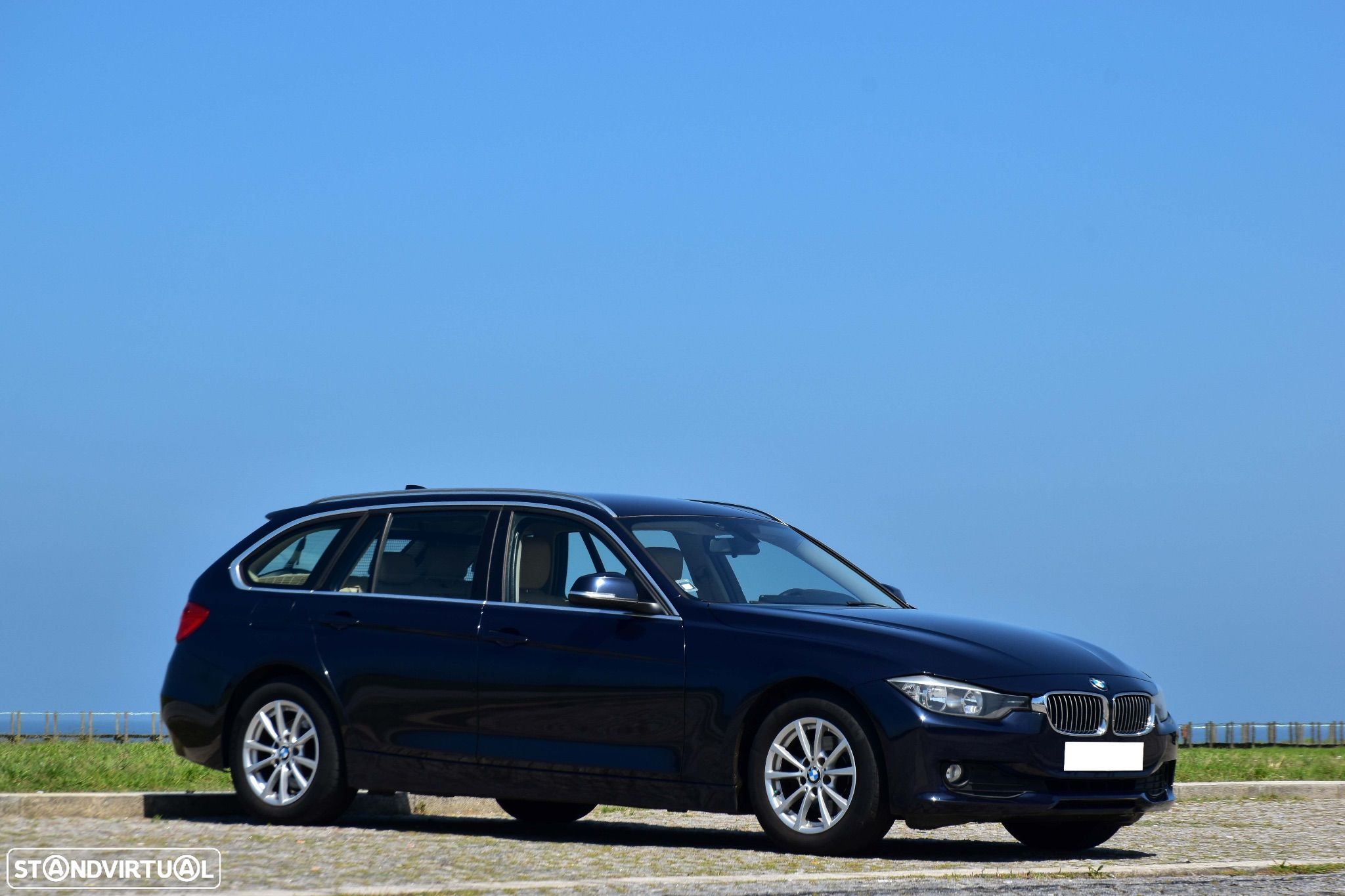 BMW 318 d Touring Auto Line Luxury - 1