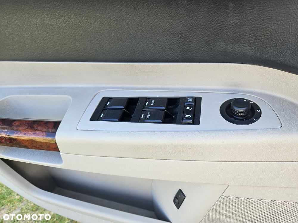 Chrysler 300C - 11