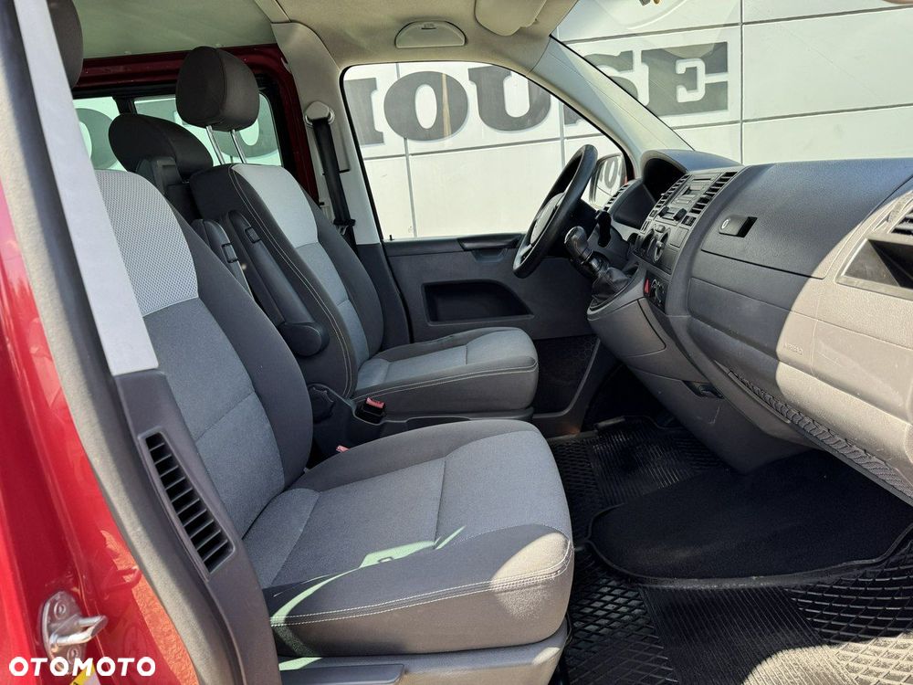 Volkswagen Multivan - 17