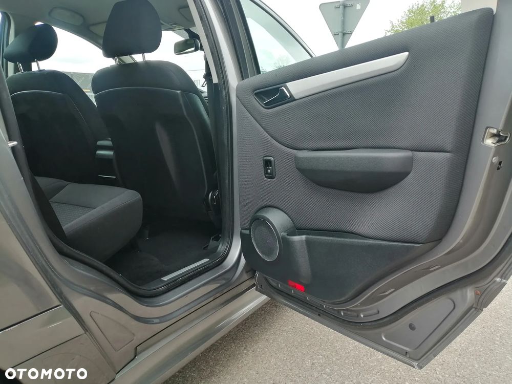 Mercedes-Benz Klasa B 160 BlueEFFICIENCY - 15