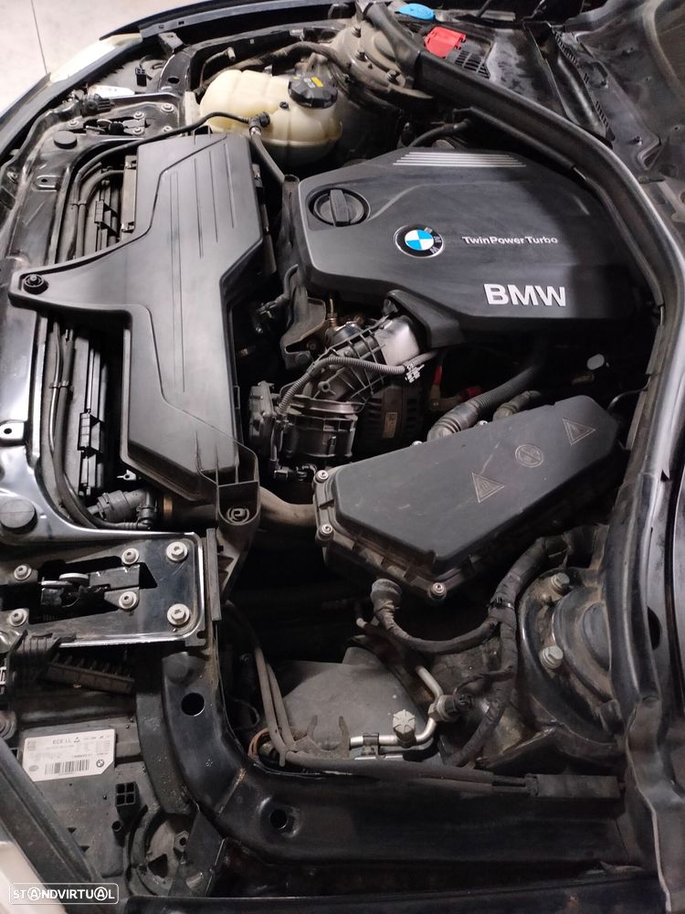 BMW 318 d Advantage - 11