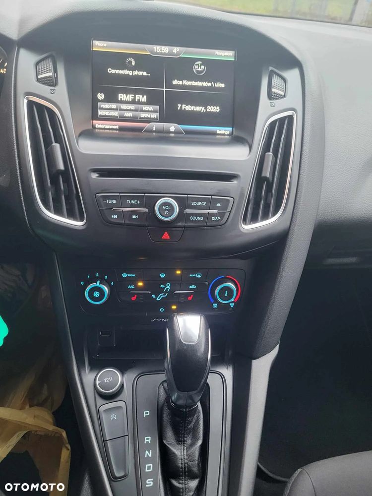 Ford Focus 2.0 EcoBlue Titanium - 11