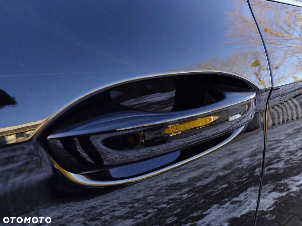 Volkswagen Passat Variant 2.0 TDI EVO Elegance DSG - 9